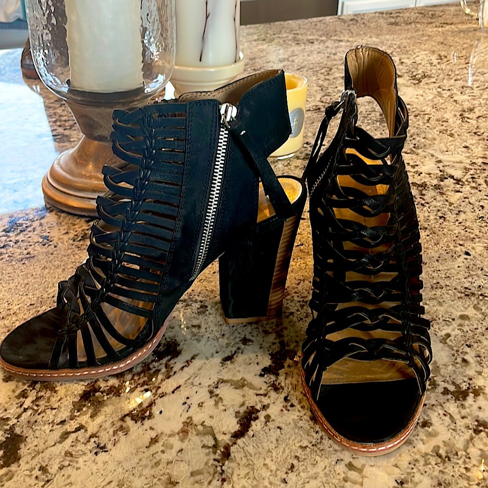 Dolce Vita black suede block heel sandal. Size 10.